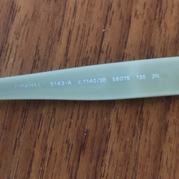 CHANEL Sunglasses - Picture 6 of 12